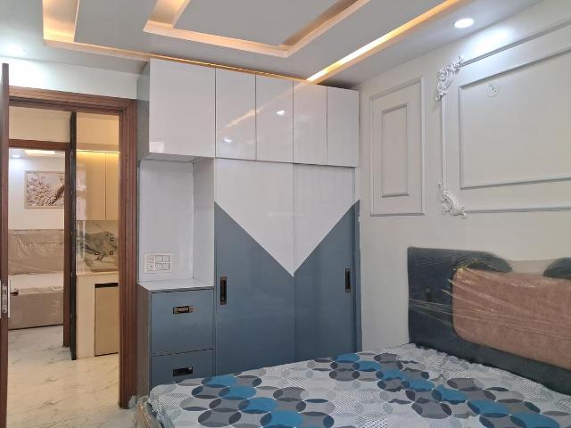 3 BHK Independent Builder Floor in Dwarka Mor for resale New Delhi. The reference number is 21010490