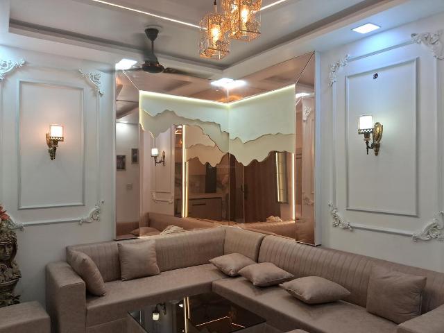 3 BHK Independent Builder Floor in Dwarka Mor for resale New Delhi. The reference number is 21010548