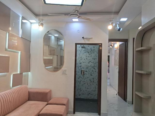 3 BHK Independent Builder Floor in Dwarka Mor for resale New Delhi. The reference number is 21092295