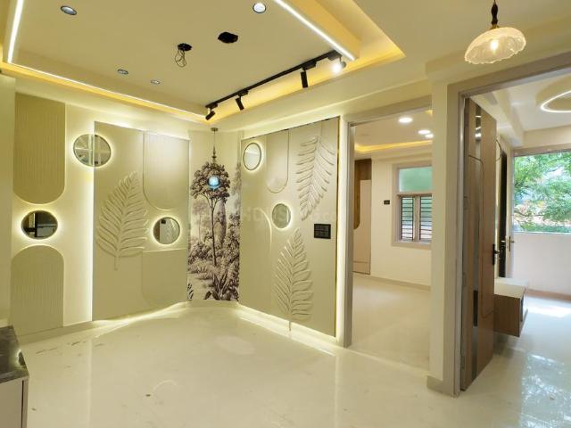3 BHK Independent Builder Floor in Dwarka Mor for resale New Delhi. The reference number is 21211478