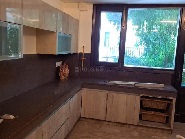 3 BHK Independent Builder Floor in Defence Colony for rent New Delhi. The reference number is 17995370