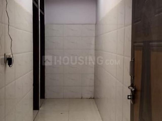 3 BHK Independent Builder Floor in Defence Colony for rent New Delhi. The reference number is 18810500