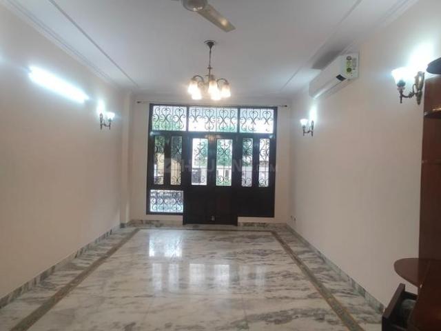 3 BHK Independent Builder Floor in Defence Colony for rent New Delhi. The reference number is 21035624