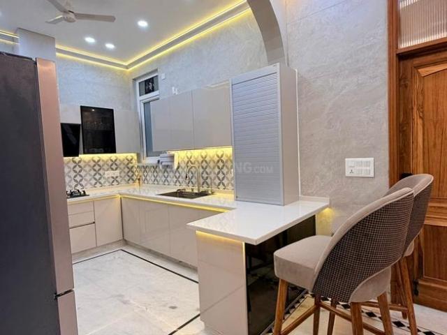 3 BHK Independent Builder Floor in Defence Colony for rent New Delhi. The reference number is 21177335