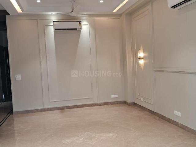 3 BHK Independent Builder Floor in Defence Colony for resale New Delhi. The reference number is 15922021