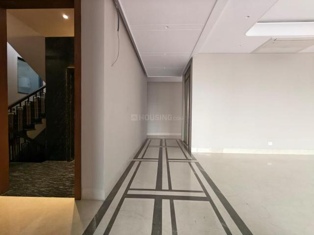 3 BHK Independent Builder Floor in Defence Colony for resale New Delhi. The reference number is 20431278