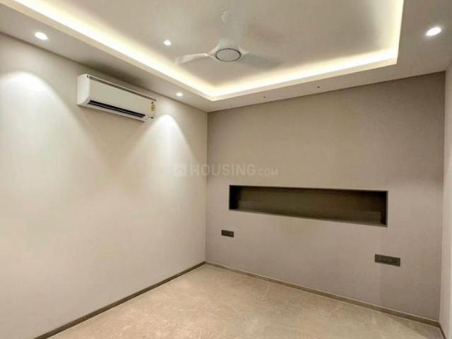 3 BHK Independent Builder Floor in Defence Colony for resale New Delhi. The reference number is 20910317