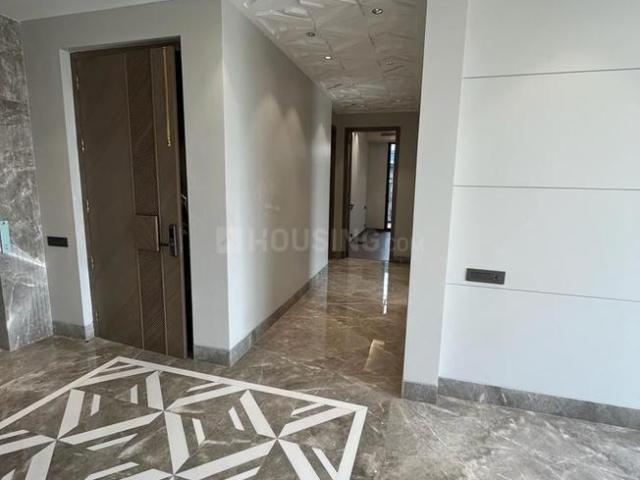 3 BHK Independent Builder Floor in Defence Colony for resale New Delhi. The reference number is 21321819