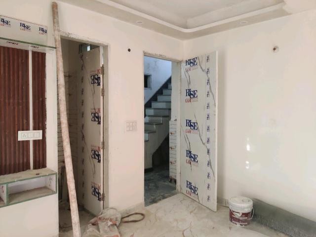 1 BHK Independent Builder Floor in Ved Vihar for resale Ghaziabad. The reference number is 20462396