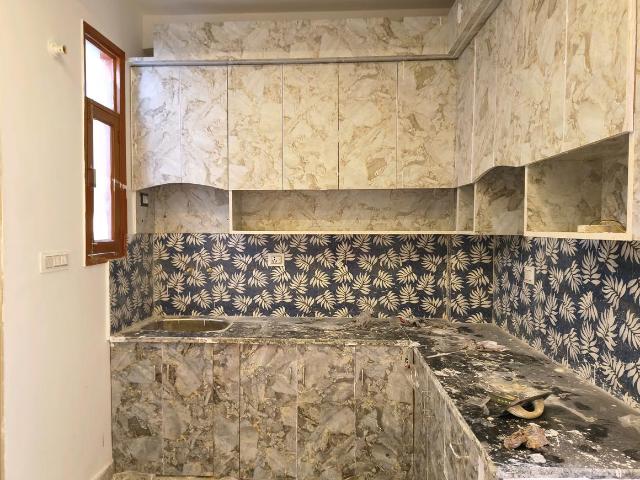 3 BHK Independent Builder Floor in DLF Ankur Vihar for resale Ghaziabad. The reference number is 20580995