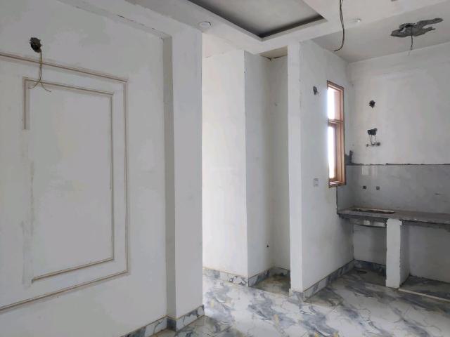3 BHK Independent Builder Floor in DLF Ankur Vihar for resale Ghaziabad. The reference number is 20752473