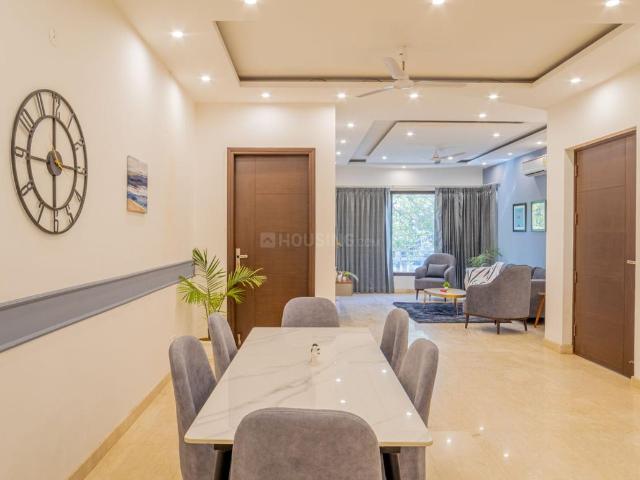 3 BHK Independent Builder Floor in DLF Phase 4 for rent Gurgaon. The reference number is 18035278