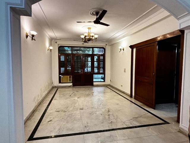3 BHK Independent Builder Floor in DLF Phase 4 for rent Gurgaon. The reference number is 21056288