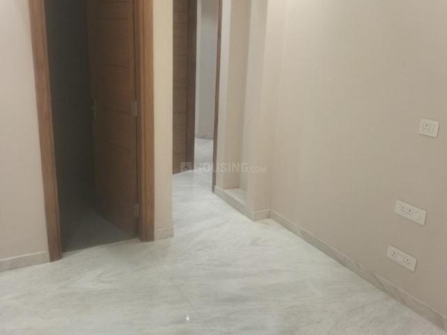 3 BHK Independent Builder Floor in East Of Kailash for resale New Delhi. The reference number is 19870616