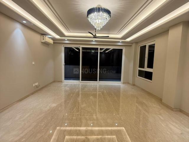 4 BHK Independent Builder Floor in East Of Kailash for resale New Delhi. The reference number is 20049886