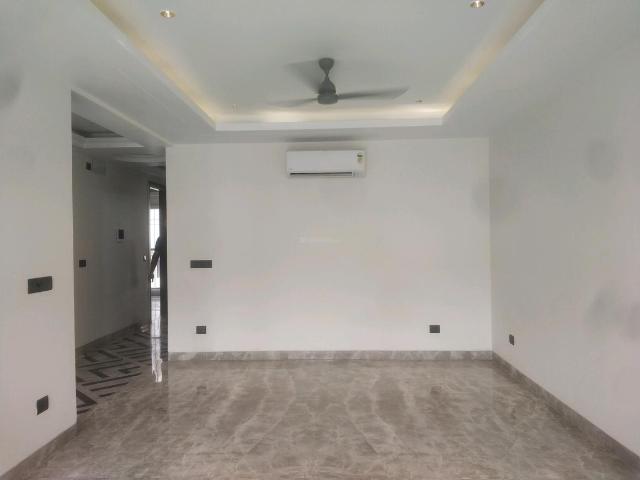 3 BHK Independent Builder Floor in East Of Kailash for resale New Delhi. The reference number is 20497944
