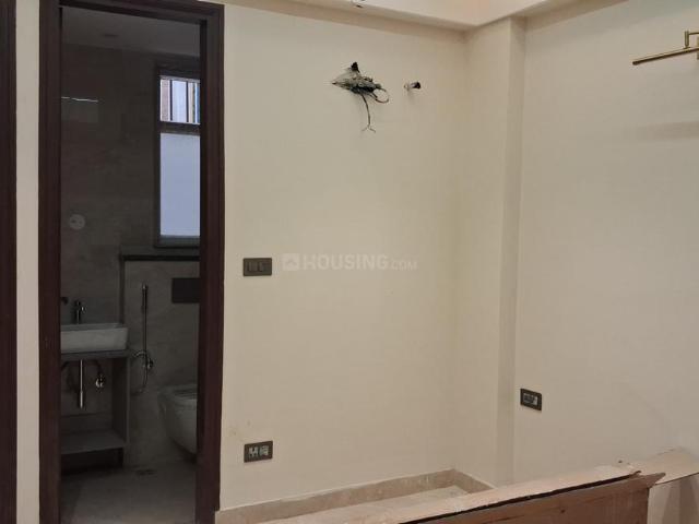 3 BHK Independent Builder Floor in East Of Kailash for resale New Delhi. The reference number is 20659100