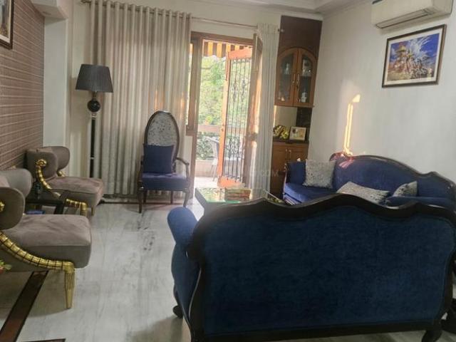 3 BHK Independent Builder Floor in East Of Kailash for resale New Delhi. The reference number is 20688857