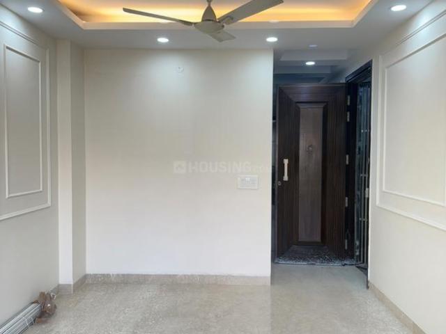 3 BHK Independent Builder Floor in East Of Kailash for resale New Delhi. The reference number is 20742742