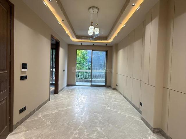 3 BHK Independent Builder Floor in East Of Kailash for resale New Delhi. The reference number is 20911301