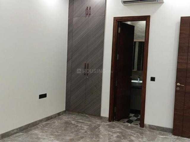 3 BHK Independent Builder Floor in East Of Kailash for resale New Delhi. The reference number is 21141392