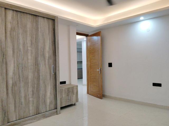 3 BHK Independent Builder Floor in Freedom Fighters Enclave for rent New Delhi. The reference number is 14836280
