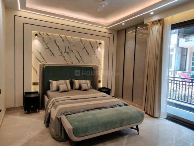 3 BHK Independent Builder Floor in Freedom Fighters Enclave for rent New Delhi. The reference number is 20286133