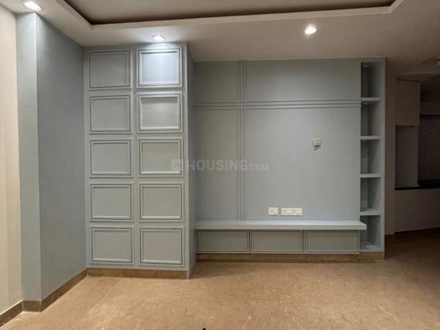 3 BHK Independent Builder Floor in Freedom Fighters Enclave for resale New Delhi. The reference number is 21317828