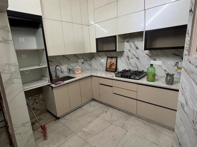 3 BHK Independent Builder Floor in GTB Nagar for rent New Delhi. The reference number is 19819101