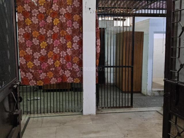 3 BHK Independent Builder Floor in GTB Nagar for rent New Delhi. The reference number is 20594843