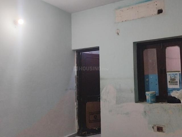 3 BHK Independent Builder Floor in GTB Nagar for rent New Delhi. The reference number is 20050913
