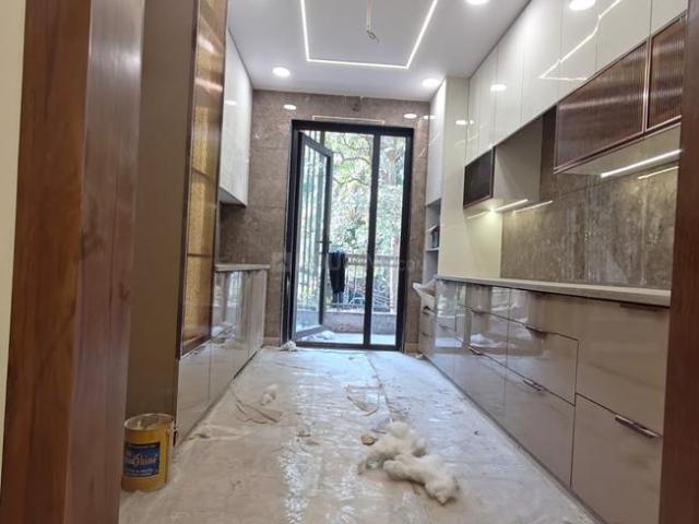 3 BHK Independent Builder Floor in GTB Nagar for resale New Delhi. The reference number is 19846024