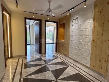 3 BHK Independent Builder Floor in GTB Nagar for resale New Delhi. The reference number is 20484192