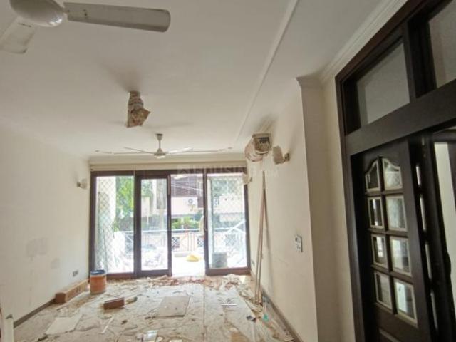 3 BHK Independent Builder Floor in Gulmohar Park for rent New Delhi. The reference number is 21035150