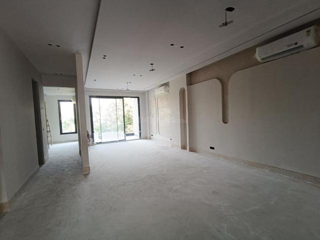 3 BHK Independent Builder Floor in Garhi for resale New Delhi. The reference number is 18717555
