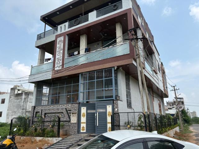 3 BHK Independent Builder Floor in Ghati Karolan for rent Jaipur. The reference number is 18445766