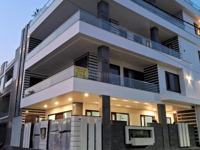 3 BHK Independent Builder Floor in Gomti Nagar for rent Lucknow. The reference number is 15961207