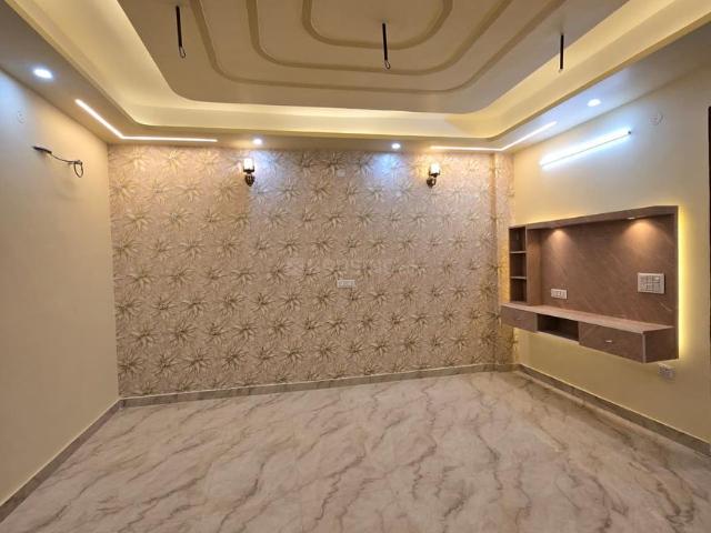 3 BHK Independent Builder Floor in Govindpuram for resale Ghaziabad. The reference number is 21116521