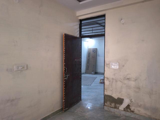 3 BHK Independent Builder Floor in Govindpuram for resale Ghaziabad. The reference number is 21257122