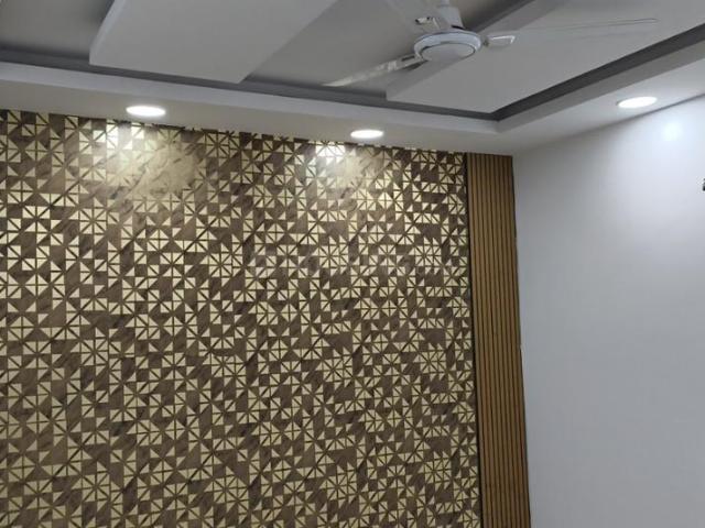 3 BHK Independent Builder Floor in Govindpuri for rent New Delhi. The reference number is 21295990