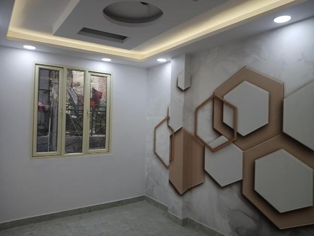 3 BHK Independent Builder Floor in Govindpuri for resale New Delhi. The reference number is 19739940