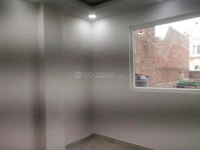 2 BHK Independent Builder Floor in Govindpuri for resale New Delhi. The reference number is 19202101