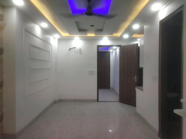 3 BHK Independent Builder Floor in Govindpuri for resale New Delhi. The reference number is 20584904