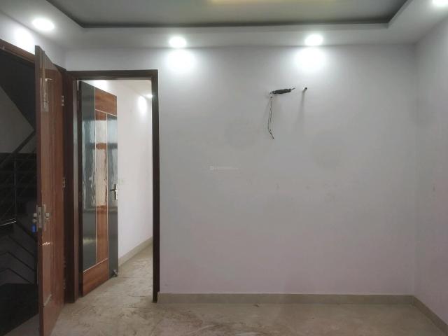 3 BHK Independent Builder Floor in Govindpuri for resale New Delhi. The reference number is 20330000