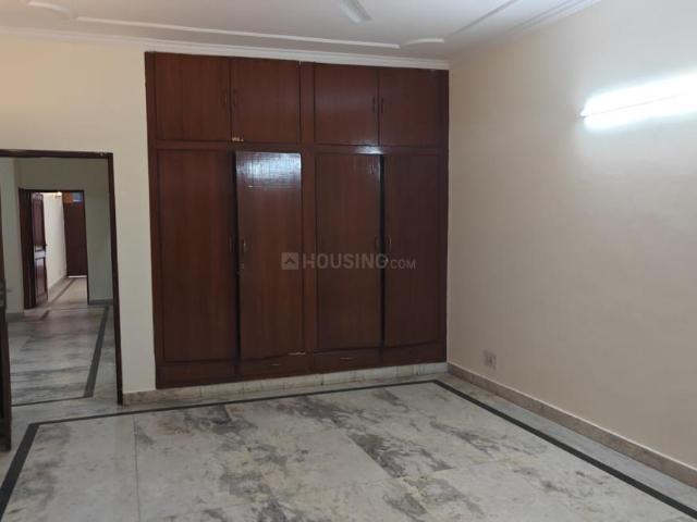 3 BHK Independent Builder Floor in Greater Kailash I for rent New Delhi. The reference number is 19735055