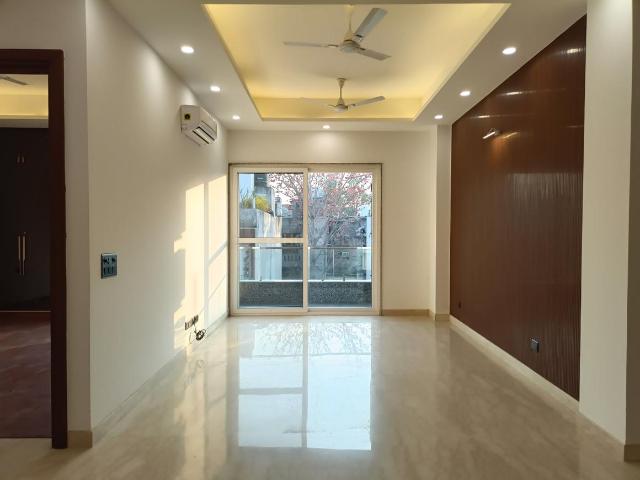 3 BHK Independent Builder Floor in Greater Kailash I for resale New Delhi. The reference number is 19629903