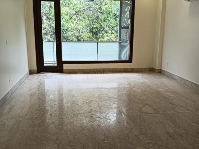 3 BHK Independent Builder Floor in Greater Kailash I for resale New Delhi. The reference number is 19934118