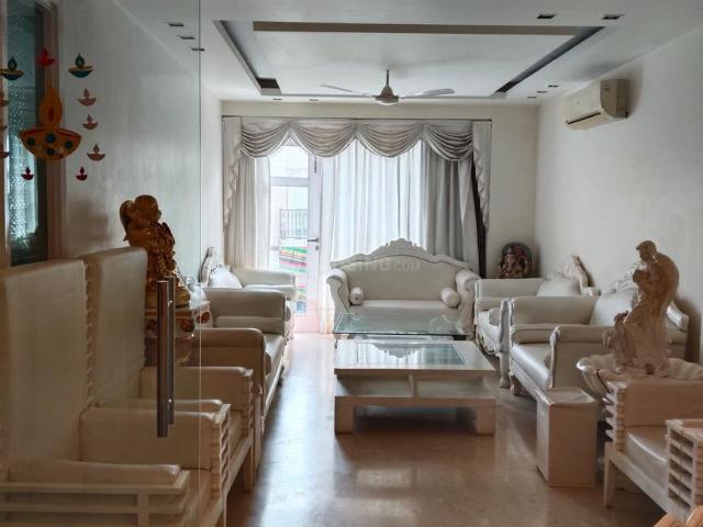 3 BHK Independent Builder Floor in Greater Kailash I for resale New Delhi. The reference number is 20372233