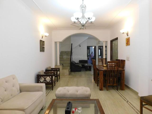 3 BHK Independent Builder Floor in Greater Kailash I for resale New Delhi. The reference number is 20895489