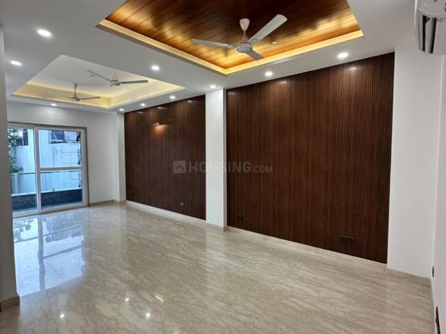3 BHK Independent Builder Floor in Greater Kailash I for resale New Delhi. The reference number is 20967640